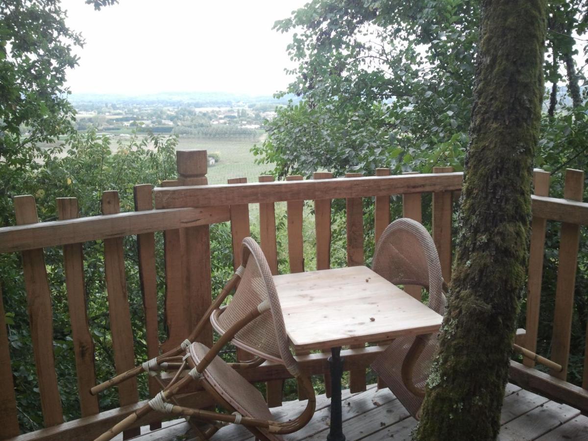 Nuits Perchees A Laroque Bed and Breakfast Saint-Antoine-de-Breuilh Eksteriør billede